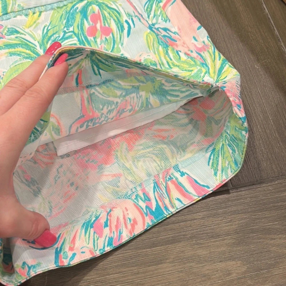 Lilly Pulitzer Tropical Print Women's Shorts - Picture 8 of 10
